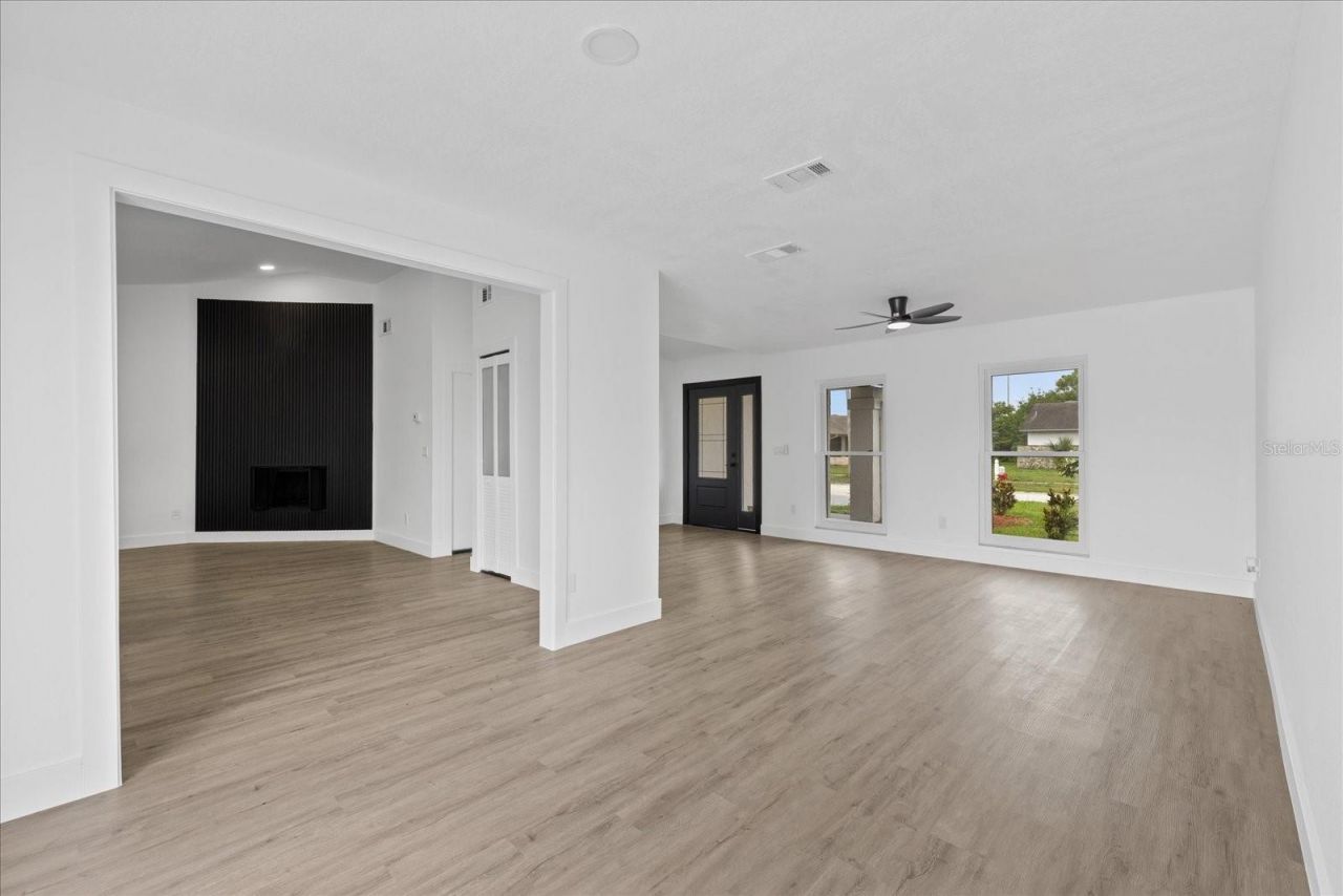 10609 Out Island Drive, Tampa, FL 33615 Photo