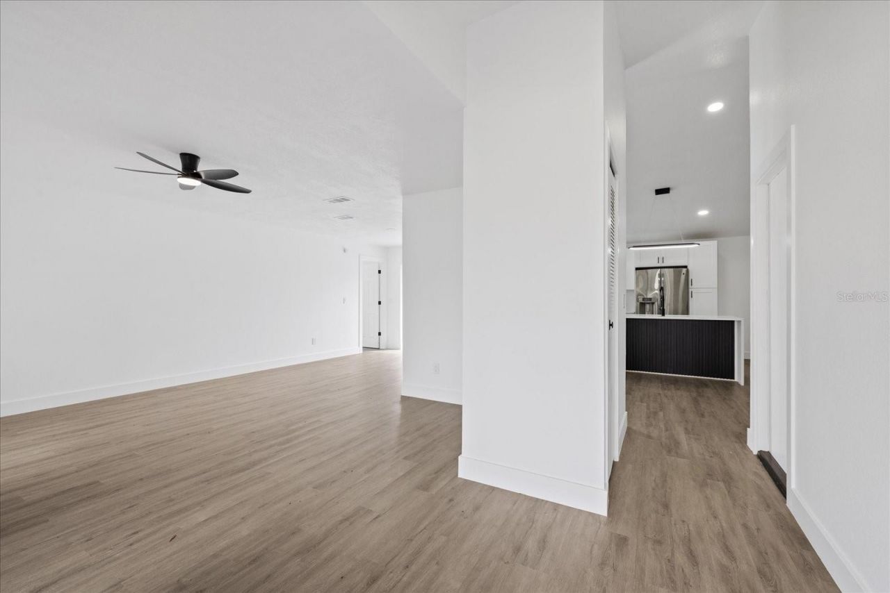 10609 Out Island Drive, Tampa, FL 33615 Photo