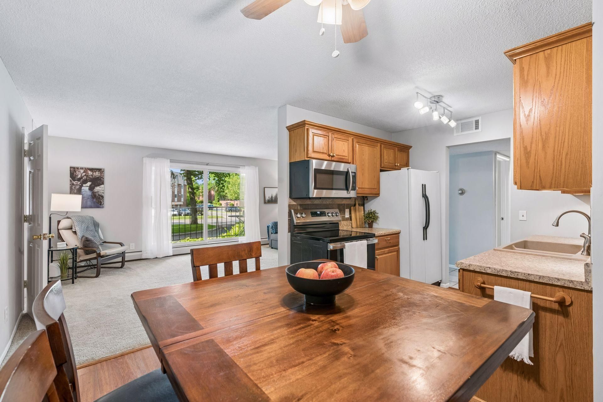 260 Westview Drive, Unit 108, West Saint Paul, MN 55118 Main Photo