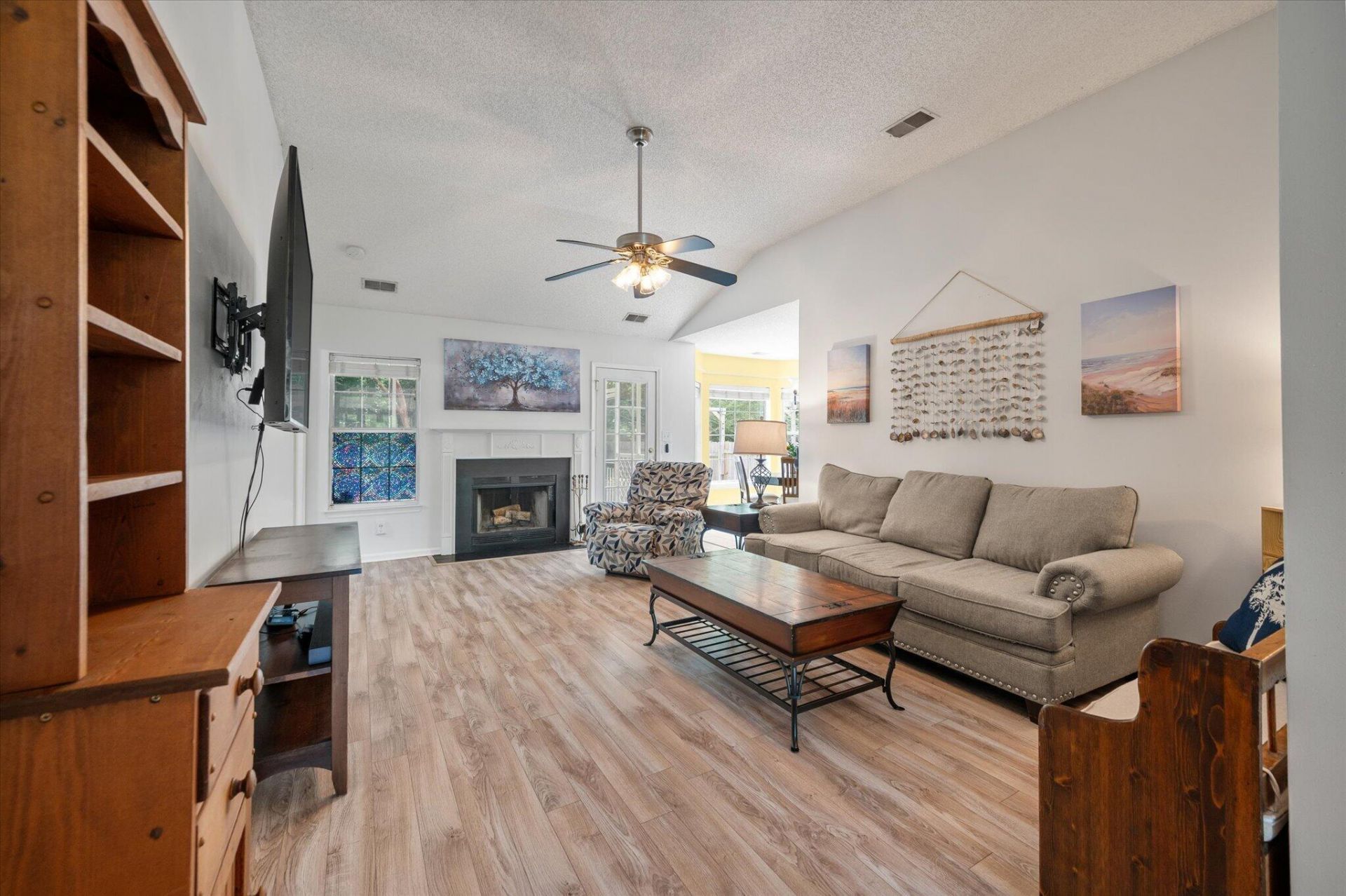 541 Saville Row Photo 6