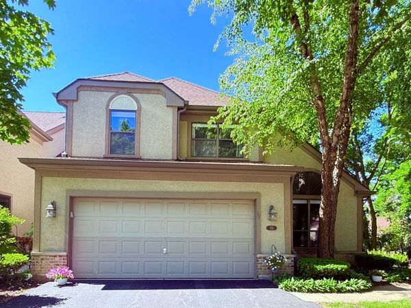 113 Chatsworth Circle , Schaumburg, IL 60194