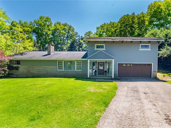 468 Cherokee Dr, Butler, PA 16001