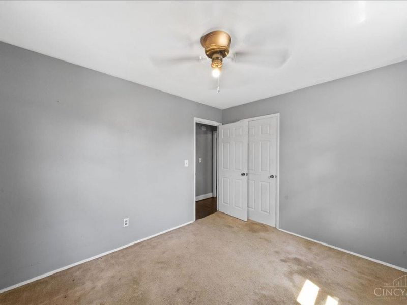 5455 Hyacinth Terrace, Green Township, OH 45248 Photo 12