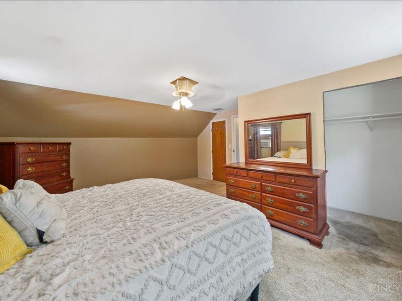5455 Hyacinth Terrace, Green Township, OH 45248 Photo 18