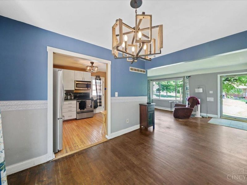 5455 Hyacinth Terrace, Green Township, OH 45248 Photo 6