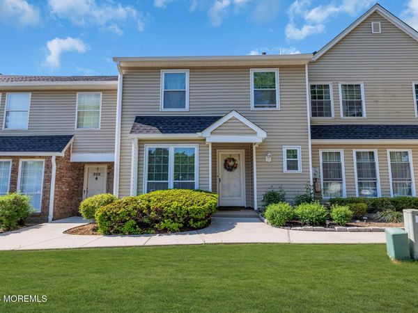320 Harvard Place, Unit 320, Morganville, NJ 07751