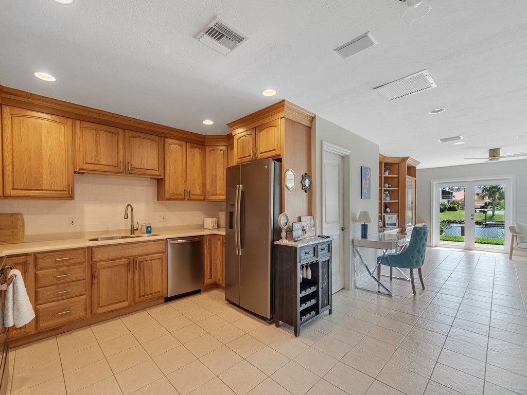 1914 Robalo Drive, Vero Beach, FL 32960 Photo