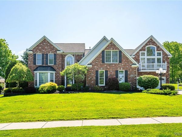 5358 Briercliff Drive , Hamburg, NY 14075