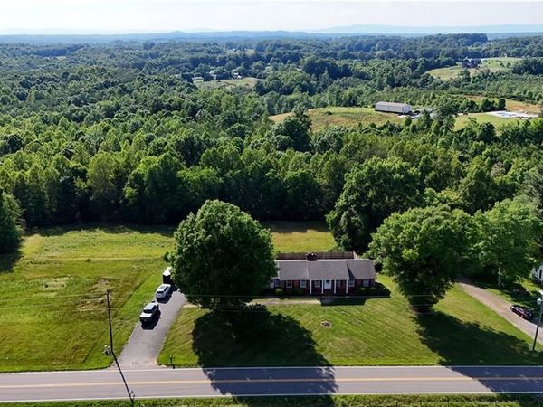 660 Shoals Road, Pinnacle, NC 27043