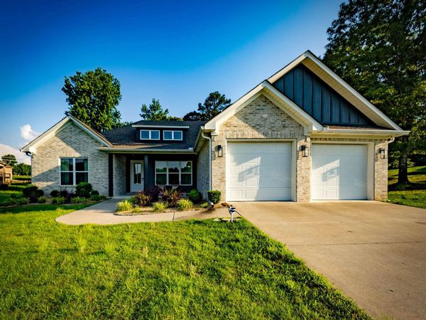 13017 Avilla Hills Cove, Alexander, AR 72002