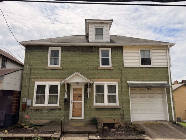 156 Center Avenue , Leechburg, PA 15656