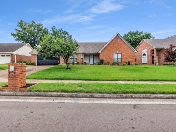 6613 STEPHAN RIDGE DR, Bartlett, TN 38135