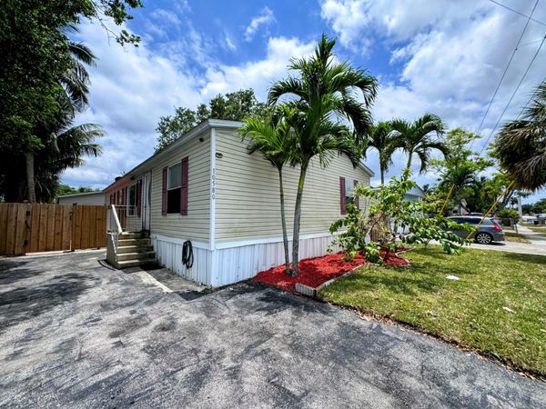 10580 Sandalfoot Boulevard, Boca Raton, FL 33428