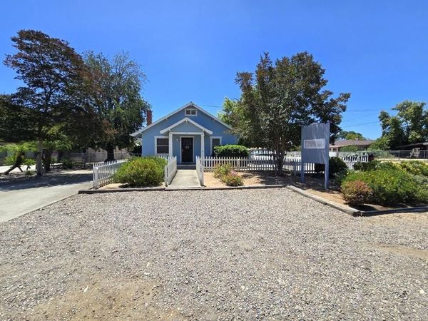 1144 D Street , Ramona, CA 92065