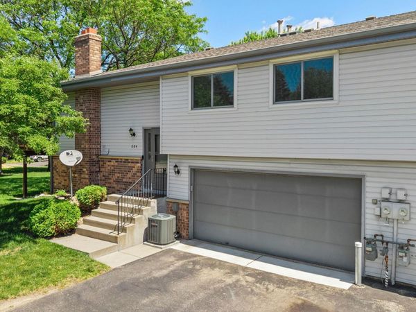 604 Portland Place, Burnsville, MN 55337