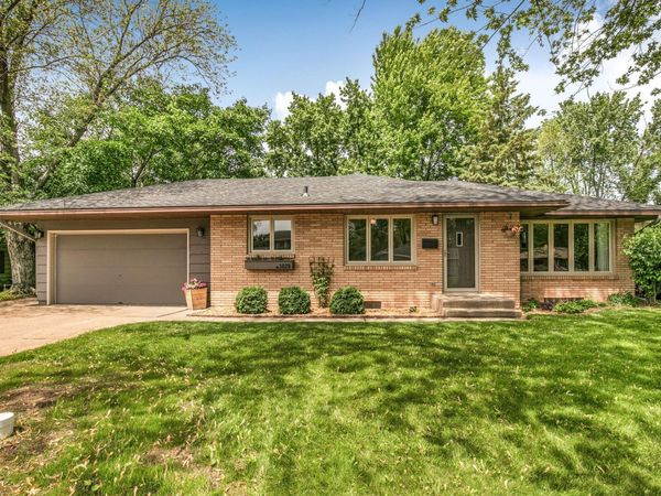 1029 23rd Avenue N, Saint Cloud, MN 56303