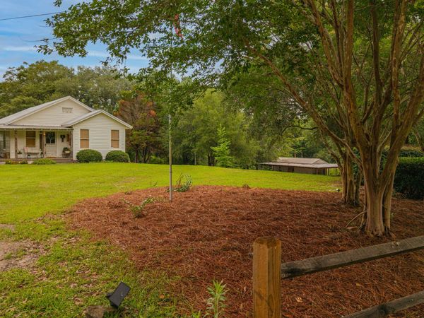 282 Gardner Rd, Baxley, GA 31513