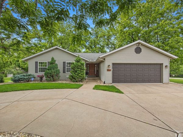 1297 N Forrest Drive , Metamora, IL 61548