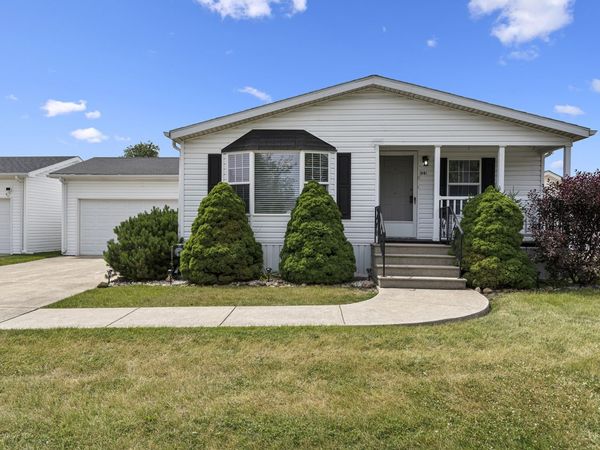 1041 ASPEN Drive , Manteno, IL 60950