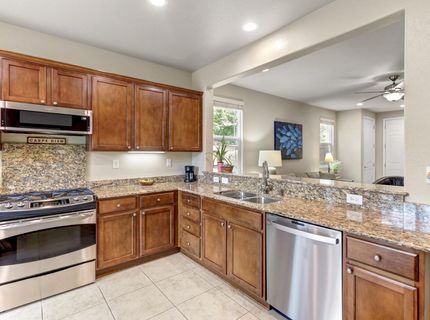 7425 Foxburgh Ct, Elk Grove, CA 95757 Photo