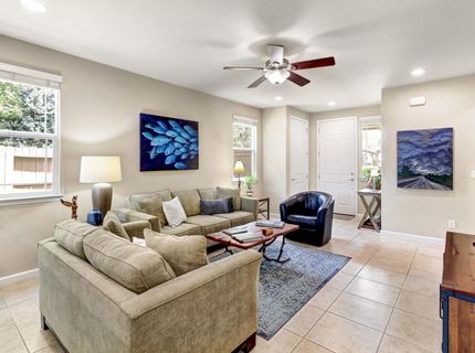 7425 Foxburgh Ct, Elk Grove, CA 95757 Photo
