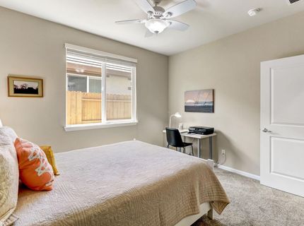 7425 Foxburgh Ct, Elk Grove, CA 95757 Photo