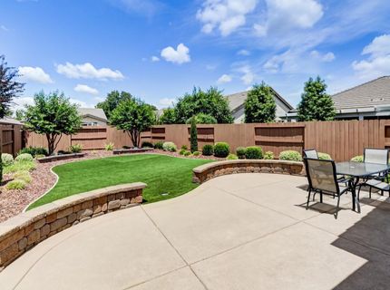 7425 Foxburgh Ct, Elk Grove, CA 95757 Photo