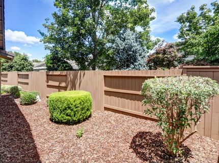 7425 Foxburgh Ct, Elk Grove, CA 95757 Photo