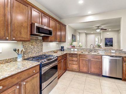 7425 Foxburgh Ct, Elk Grove, CA 95757 Photo