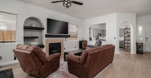 2847 Belle Fleur Way, Sacramento, CA 95833 Photo