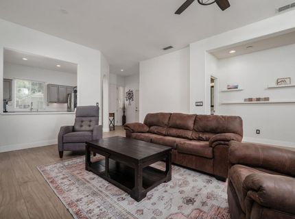 2847 Belle Fleur Way, Sacramento, CA 95833 Photo