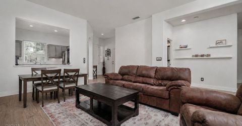 2847 Belle Fleur Way, Sacramento, CA 95833 Photo
