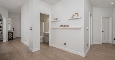 2847 Belle Fleur Way, Sacramento, CA 95833 Photo