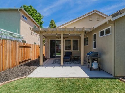 2847 Belle Fleur Way, Sacramento, CA 95833 Photo