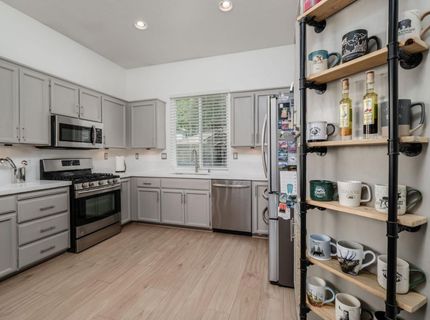 2847 Belle Fleur Way, Sacramento, CA 95833 Photo