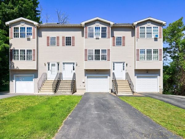 22-B Bancroft St, Worcester, MA 01610