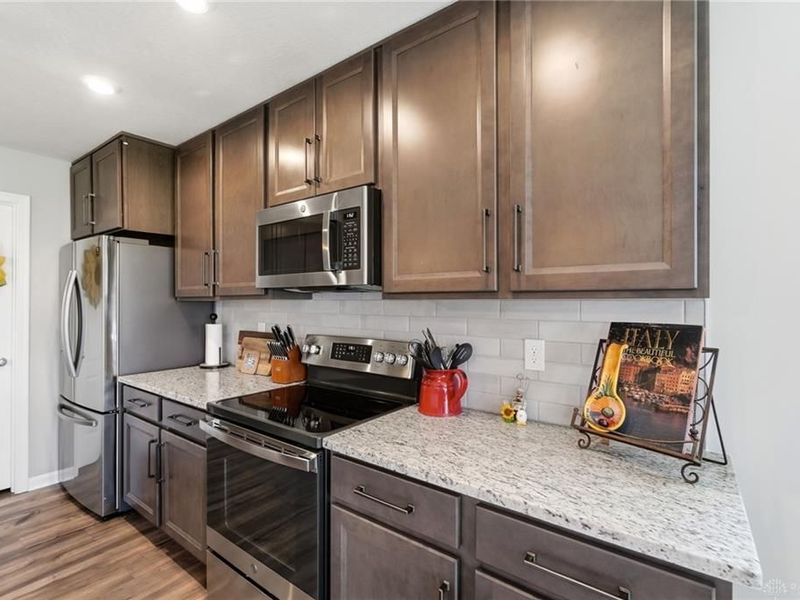 9133 Lakeside Street, Tipp City, OH 45371 Photo 18