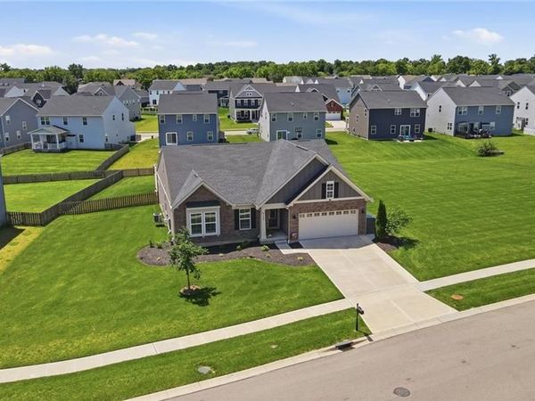 9133 Lakeside Street, Tipp City, OH 45371