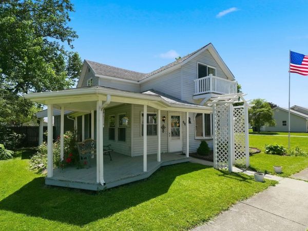 98 W Washington, Poneto, IN 46781