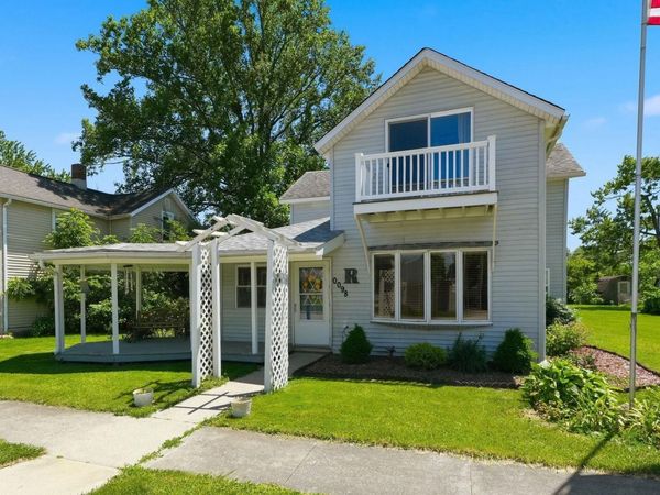 98 W Washington, Poneto, IN 46781