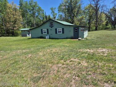 11425 Cherry Trail, Lovells Twp, MI 49738