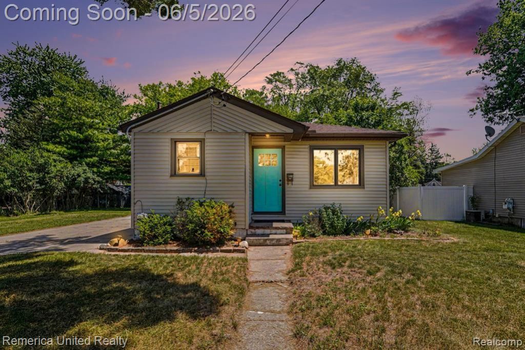 1024 Lee Street , Fenton, MI 48430 Main Photo