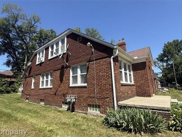 17403 Quincy Street , Detroit, MI 48221