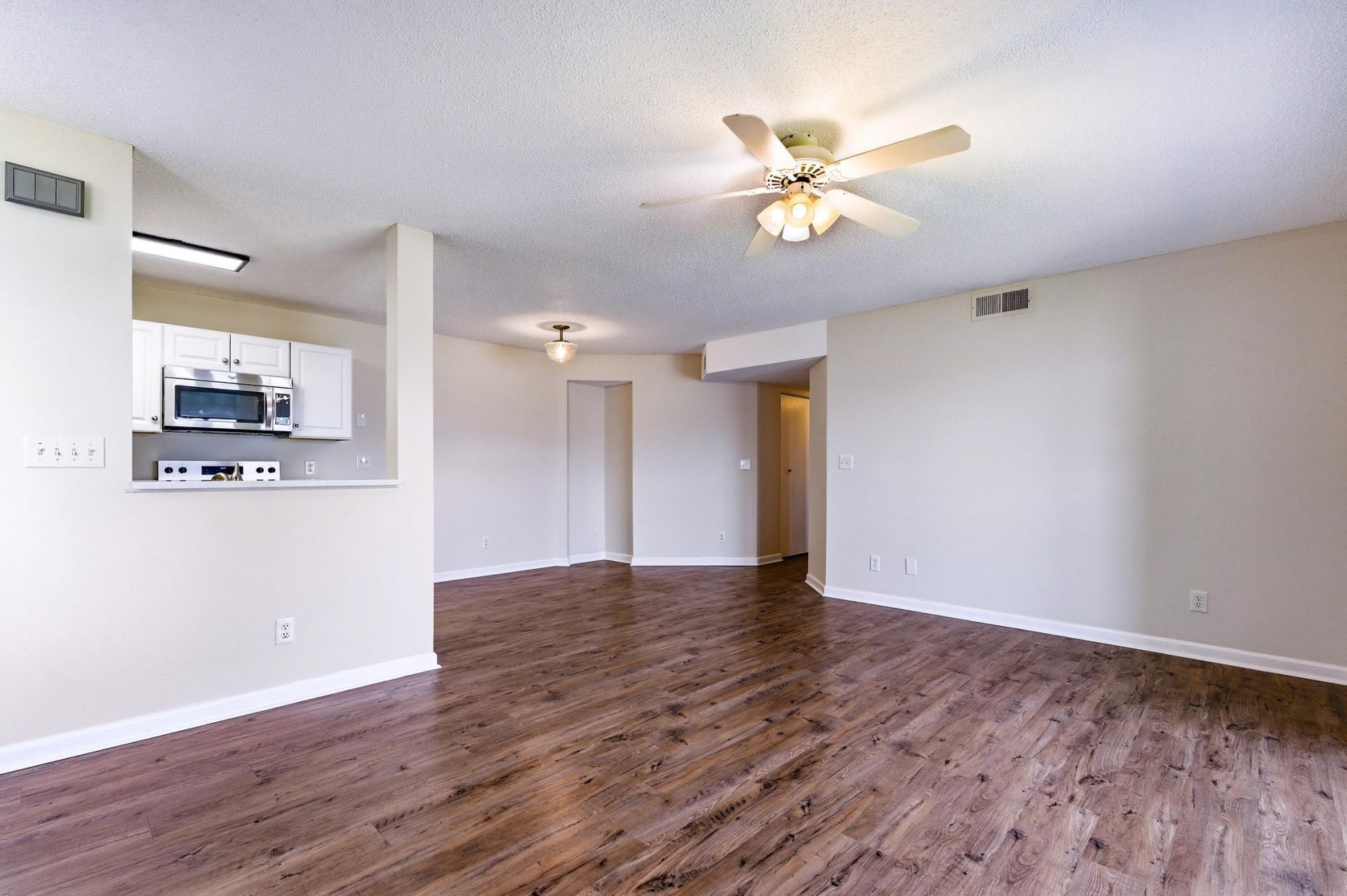 2150 C Clearwater Dr. Photo 10
