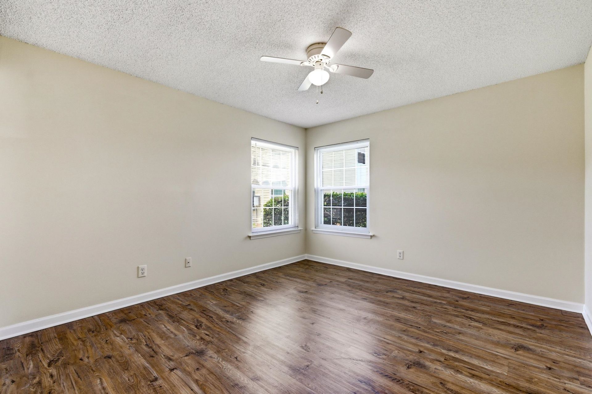 2150 C Clearwater Dr. Photo 16