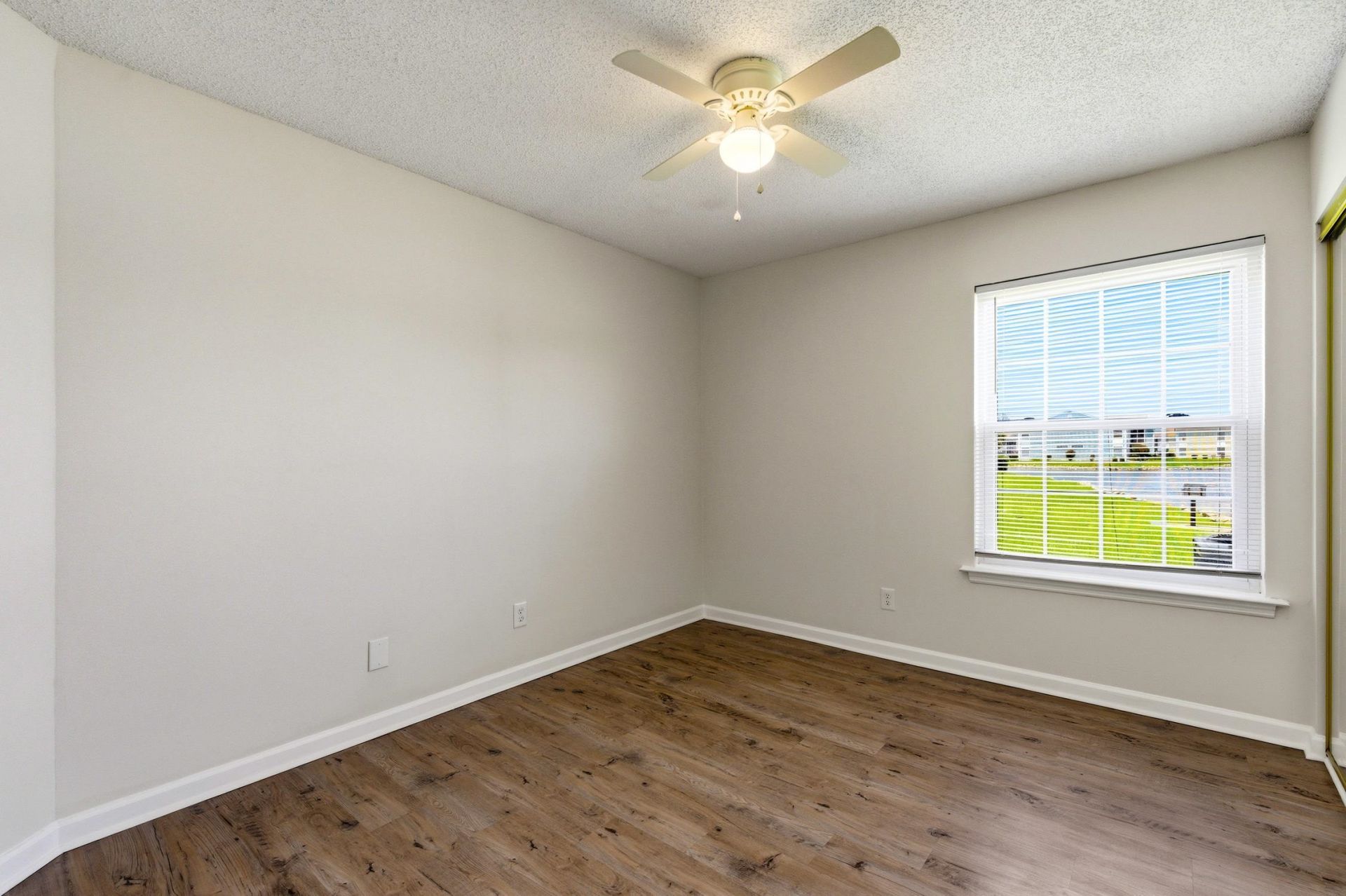 2150 C Clearwater Dr. Photo 23