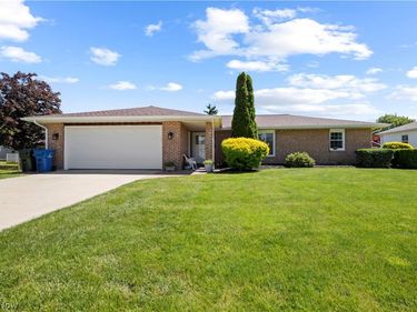 5290 Kevin Street, Sheffield Village, OH 44054