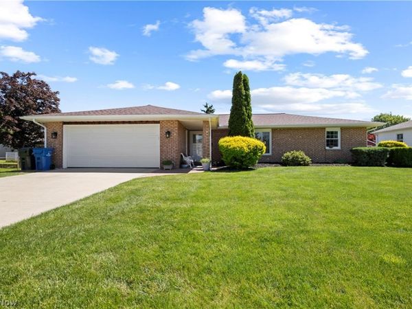 5290 Kevin Street , Sheffield Village, OH 44054