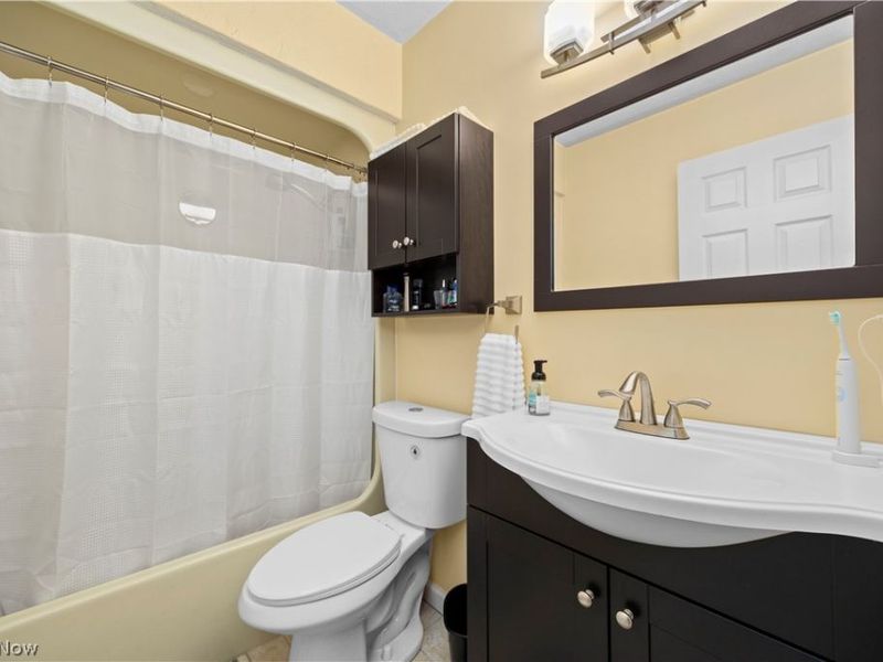 5290 Kevin Street , Sheffield Village, OH 44054 Photo 22