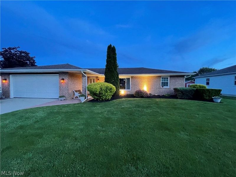 5290 Kevin Street , Sheffield Village, OH 44054 Photo 3